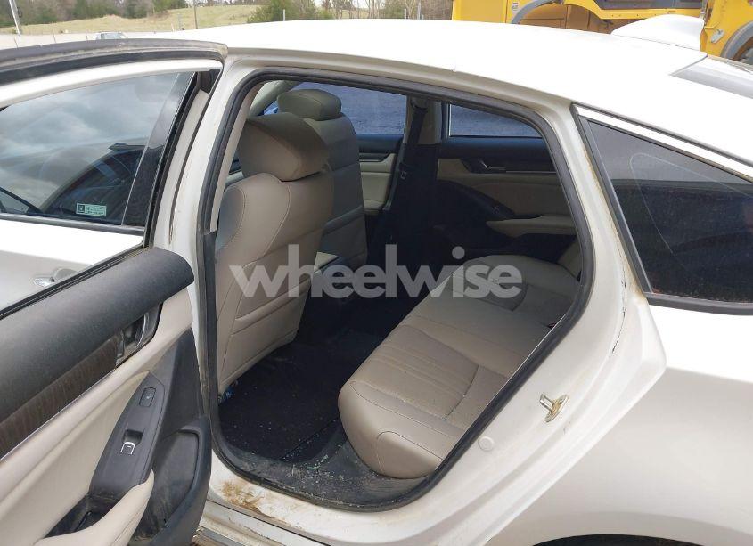 Photo 8 of 2021 Honda Accord TOURING (VIN 1HGCV2F92MA020218)