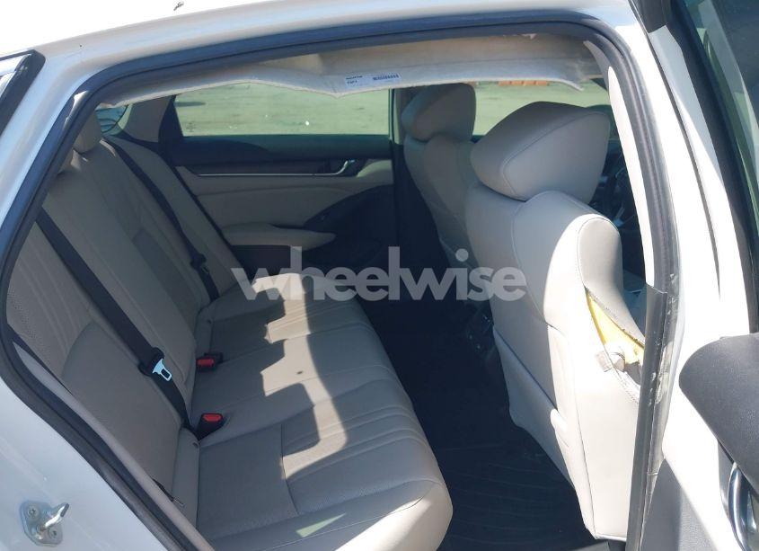 Photo 8 of 2022 Honda Accord TOURING (VIN 1HGCV2F92NA003629)