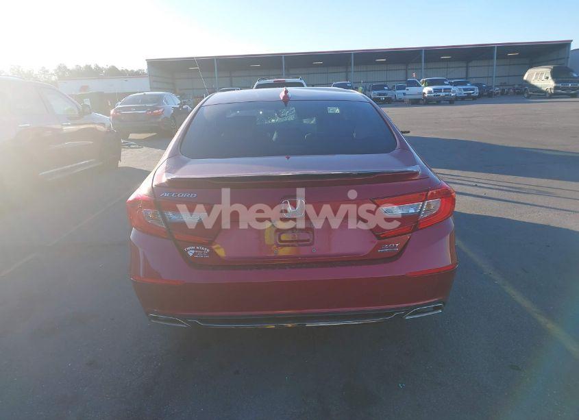 Photo 16 of 2018 Honda Accord TOURING 2.0T (VIN 1HGCV2F93JA028050)
