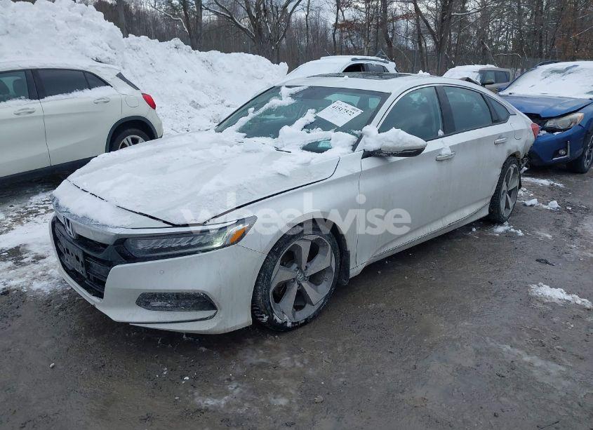 Photo 2 of 2018 Honda Accord TOURING 2.0T (VIN 1HGCV2F93JA043888)
