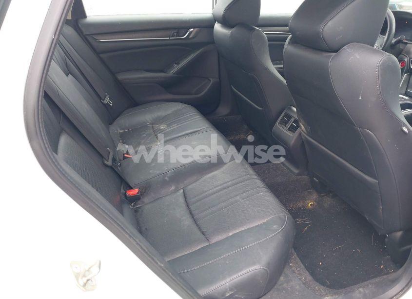 Photo 8 of 2018 Honda Accord TOURING 2.0T (VIN 1HGCV2F93JA043888)