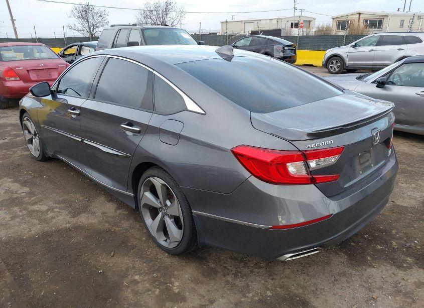 Photo 3 of 2018 Honda Accord TOURING 2.0T (VIN 1HGCV2F93JA045382)