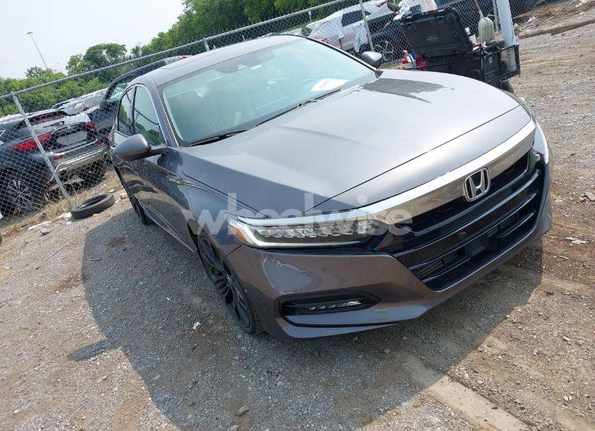 2019 Honda Accord TOURING 2.0T (VIN 1HGCV2F93KA022105) main photo