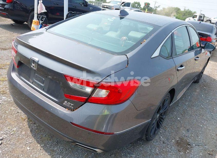 Photo 4 of 2019 Honda Accord TOURING 2.0T (VIN 1HGCV2F93KA022105)