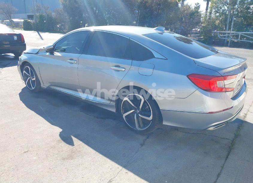 Photo 3 of 2020 Honda Accord TOURING (VIN 1HGCV2F93LA021036)