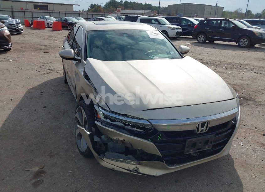 2018 Honda Accord TOURING 2.0T (VIN 1HGCV2F94JA035878) main photo