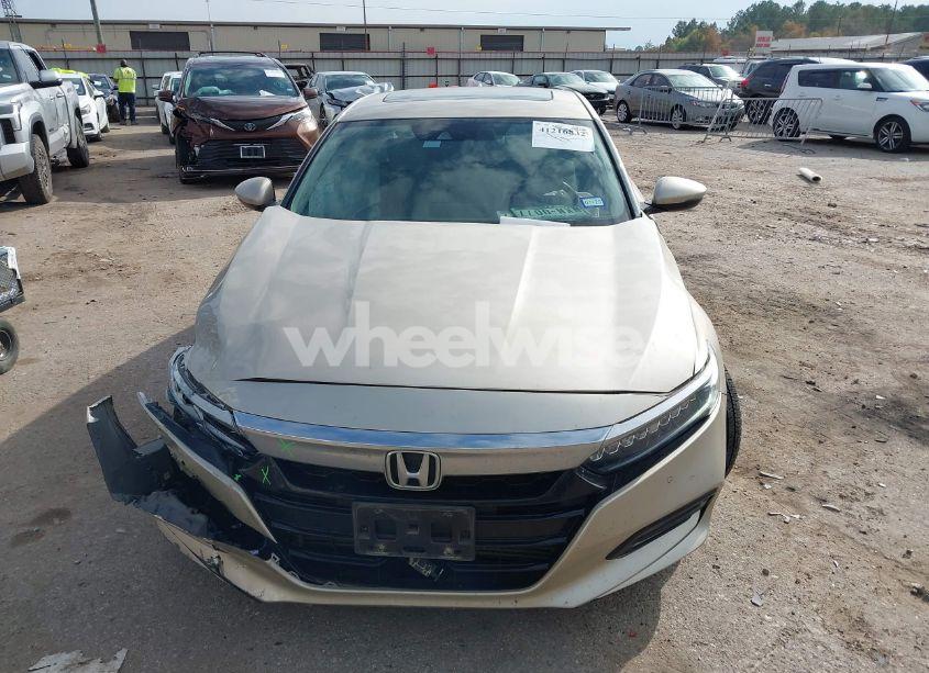 Photo 12 of 2018 Honda Accord TOURING 2.0T (VIN 1HGCV2F94JA035878)