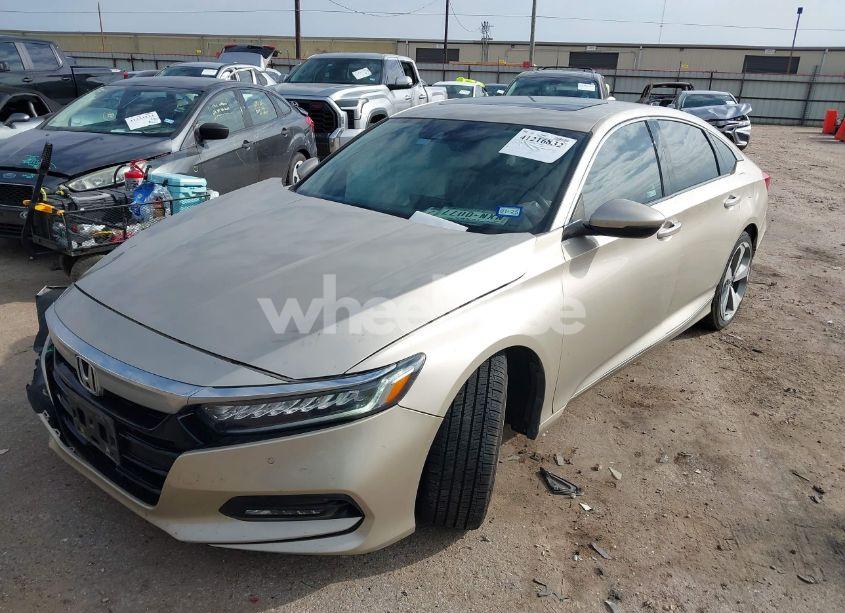 Photo 2 of 2018 Honda Accord TOURING 2.0T (VIN 1HGCV2F94JA035878)