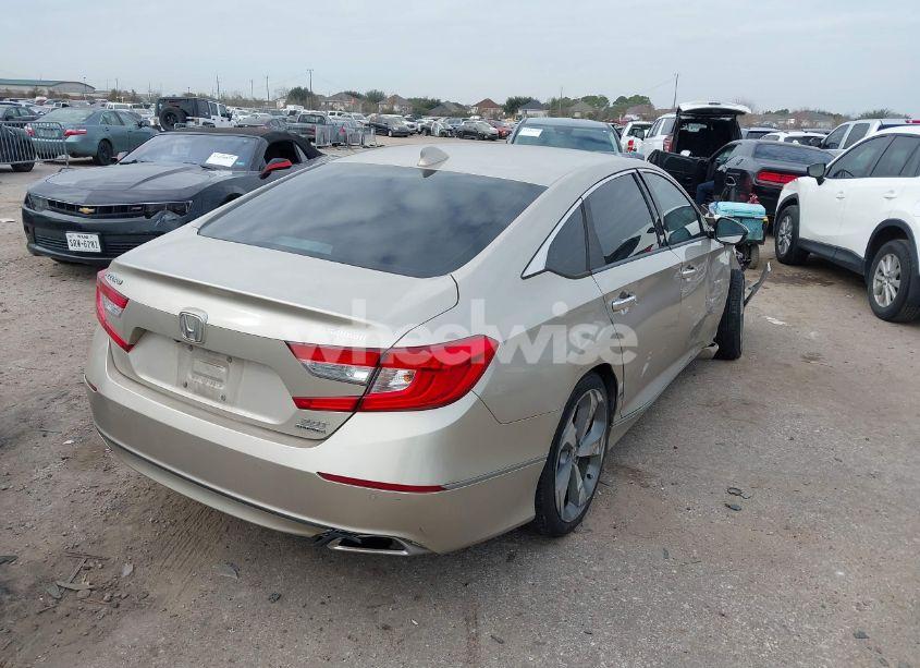 Photo 4 of 2018 Honda Accord TOURING 2.0T (VIN 1HGCV2F94JA035878)