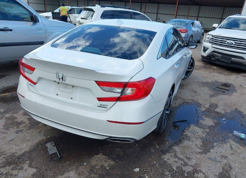 Photo 4 of 2018 Honda Accord TOURING 2.0T (VIN 1HGCV2F94JA048288)