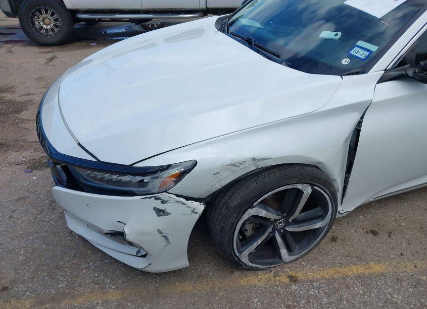 Photo 6 of 2018 Honda Accord TOURING 2.0T (VIN 1HGCV2F94JA048288)