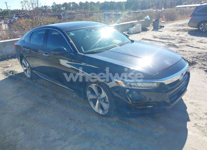 2019 Honda Accord TOURING 2.0T (VIN 1HGCV2F94KA003708) main photo