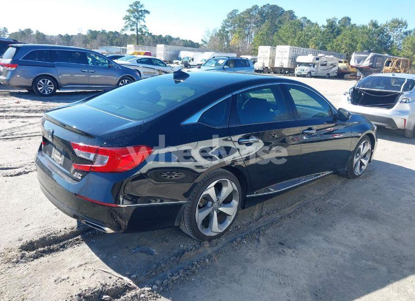 Photo 4 of 2019 Honda Accord TOURING 2.0T (VIN 1HGCV2F94KA003708)