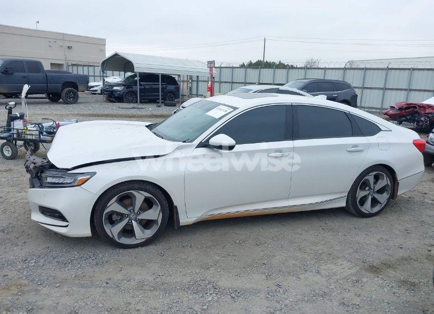 Photo 15 of 2018 Honda Accord TOURING 2.0T (VIN 1HGCV2F95JA027434)