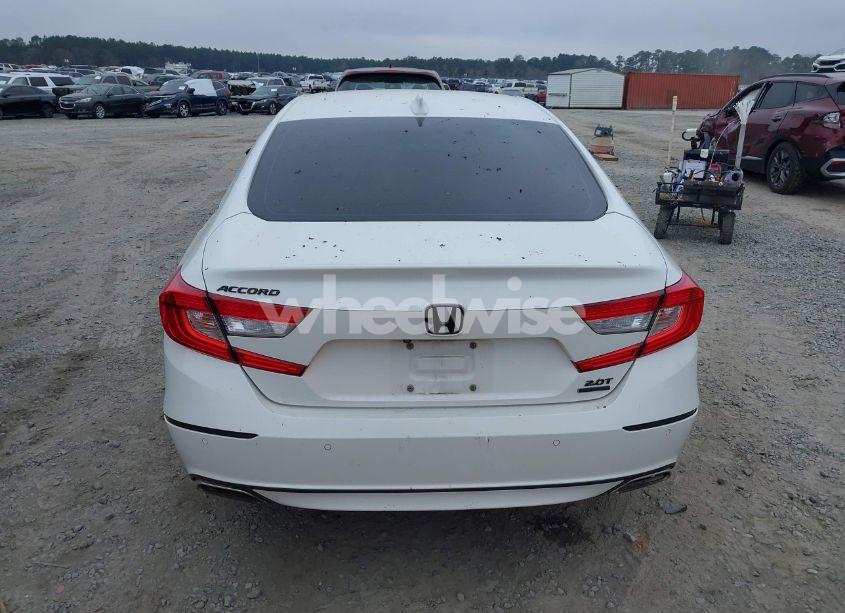 Photo 17 of 2018 Honda Accord TOURING 2.0T (VIN 1HGCV2F95JA027434)