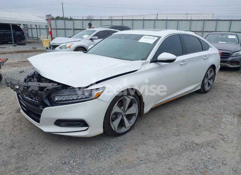 Photo 2 of 2018 Honda Accord TOURING 2.0T (VIN 1HGCV2F95JA027434)