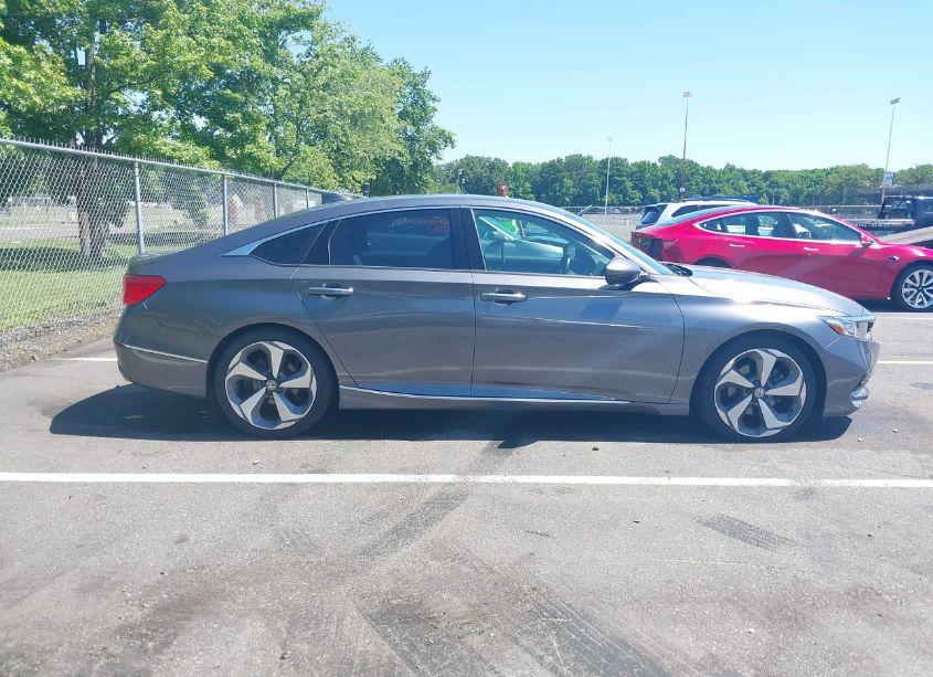 Photo 13 of 2020 Honda Accord TOURING (VIN 1HGCV2F95LA000897)