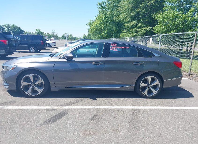 Photo 14 of 2020 Honda Accord TOURING (VIN 1HGCV2F95LA000897)