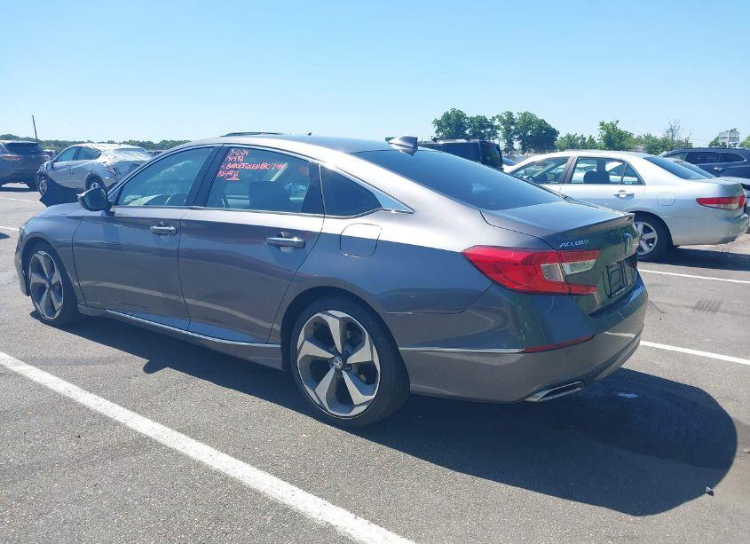 Photo 3 of 2020 Honda Accord TOURING (VIN 1HGCV2F95LA000897)