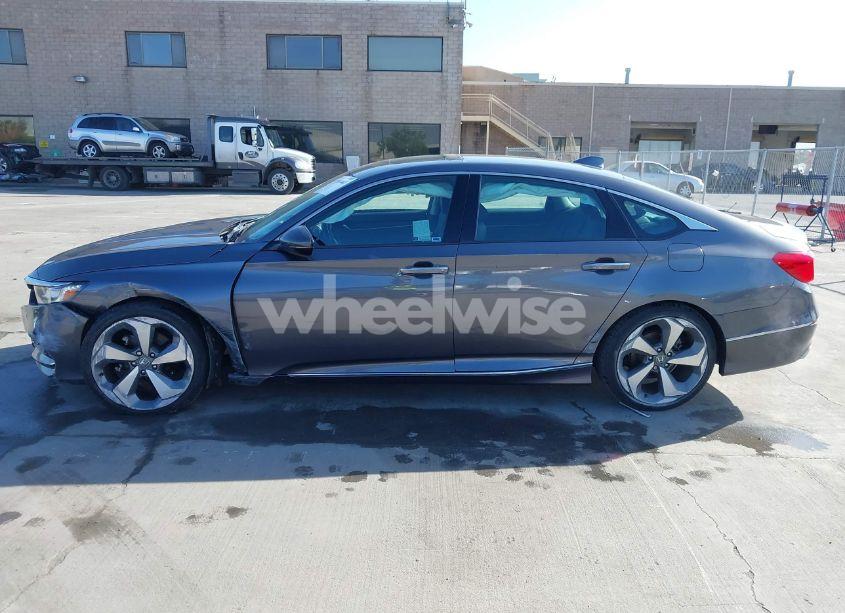 Photo 14 of 2020 Honda Accord TOURING (VIN 1HGCV2F95LA019725)