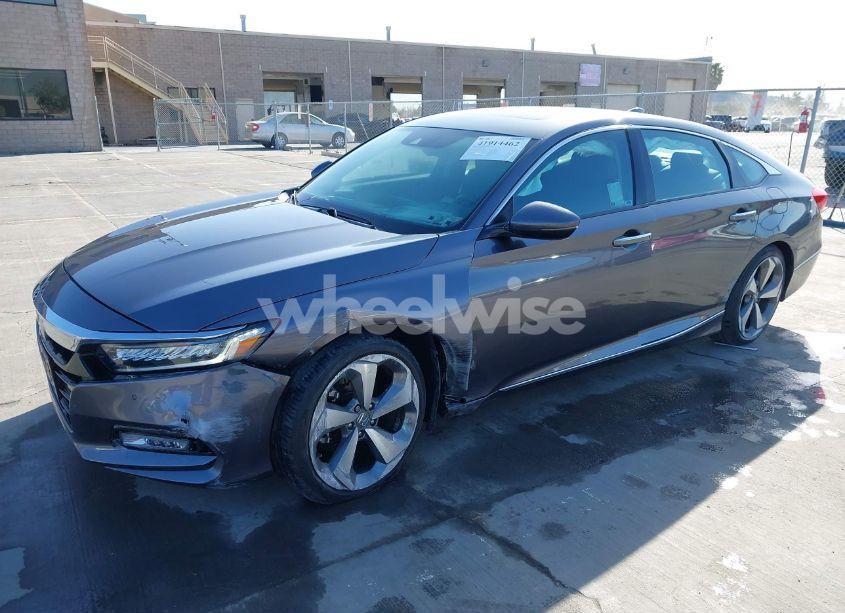 Photo 2 of 2020 Honda Accord TOURING (VIN 1HGCV2F95LA019725)