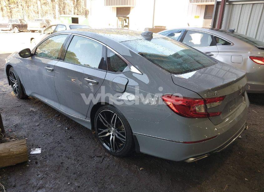 Photo 3 of 2021 Honda Accord TOURING (VIN 1HGCV2F95MA001548)