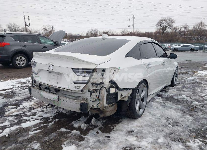 Photo 17 of 2018 Honda Accord TOURING 2.0T (VIN 1HGCV2F96JA002168)