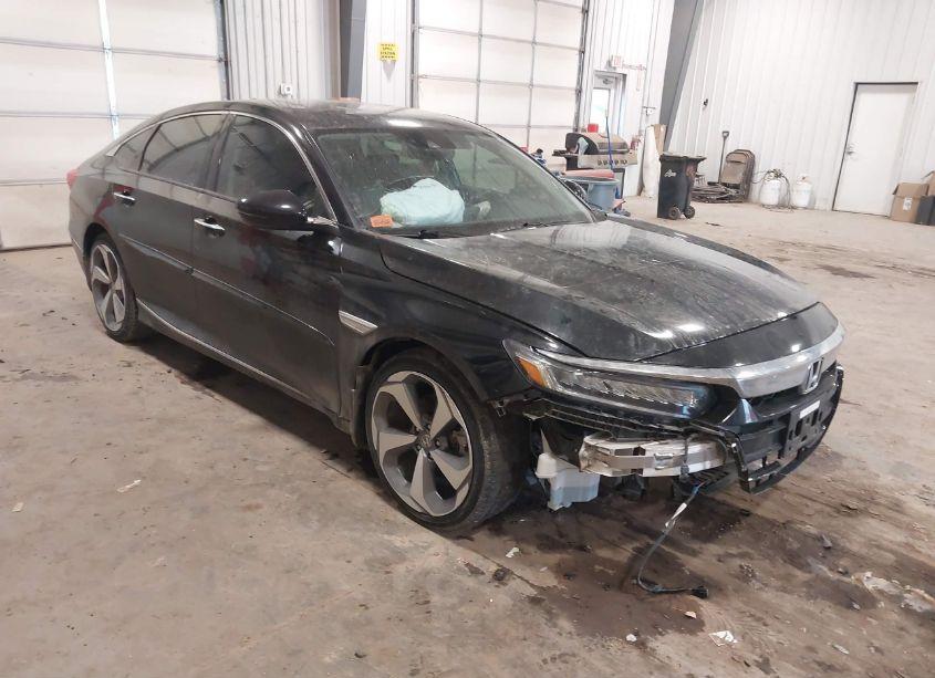2018 Honda Accord TOURING 2.0T (VIN 1HGCV2F96JA012988) main photo