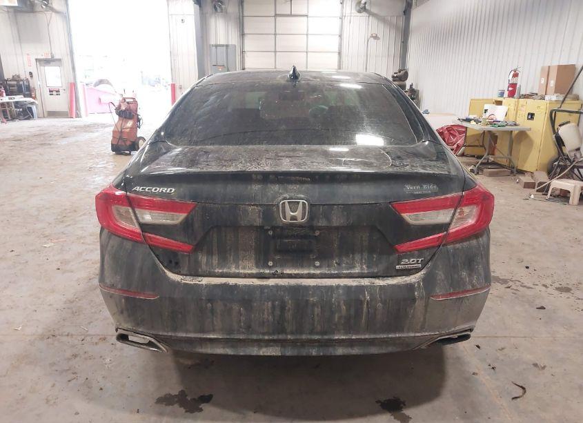 Photo 16 of 2018 Honda Accord TOURING 2.0T (VIN 1HGCV2F96JA012988)