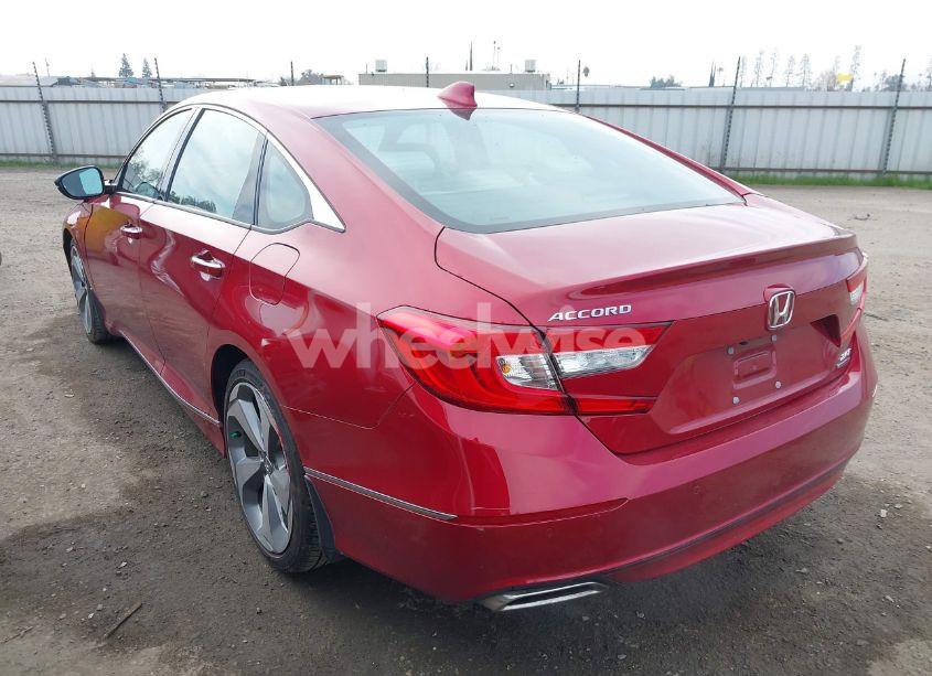 Photo 3 of 2018 Honda Accord TOURING 2.0T (VIN 1HGCV2F96JA035901)