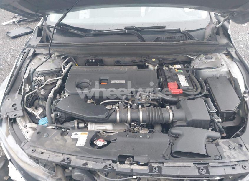 Photo 10 of 2019 Honda Accord TOURING 2.0T (VIN 1HGCV2F96KA009445)