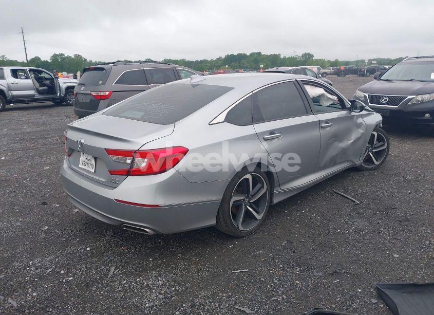 Photo 4 of 2019 Honda Accord TOURING 2.0T (VIN 1HGCV2F96KA009445)