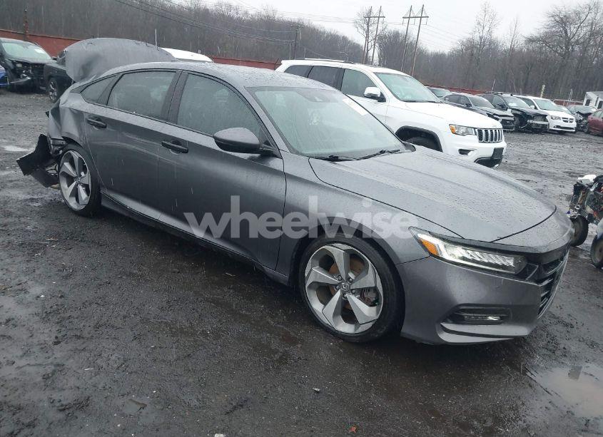 2019 Honda Accord TOURING 2.0T (VIN 1HGCV2F96KA021756) main photo