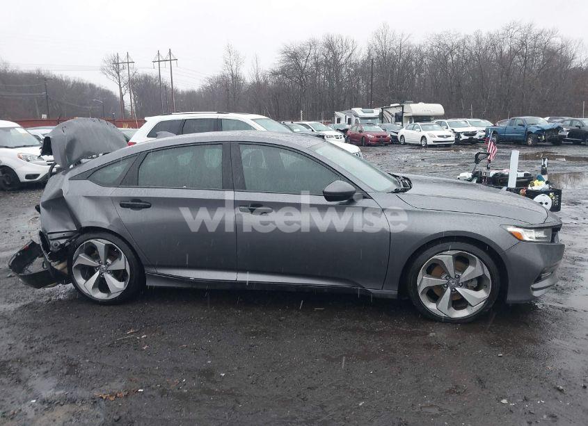 Photo 13 of 2019 Honda Accord TOURING 2.0T (VIN 1HGCV2F96KA021756)