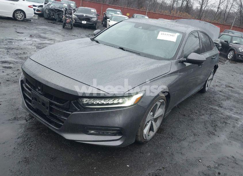 Photo 2 of 2019 Honda Accord TOURING 2.0T (VIN 1HGCV2F96KA021756)
