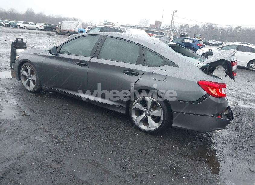 Photo 3 of 2019 Honda Accord TOURING 2.0T (VIN 1HGCV2F96KA021756)