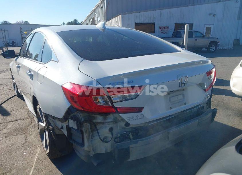 Photo 16 of 2020 Honda Accord TOURING (VIN 1HGCV2F96LA024724)