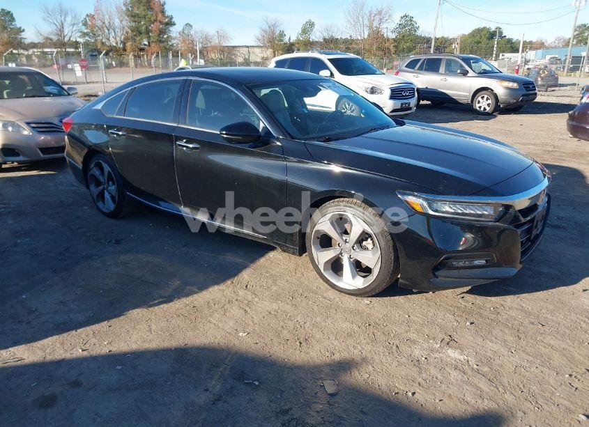 2018 Honda Accord TOURING 2.0T (VIN 1HGCV2F97JA016449) main photo