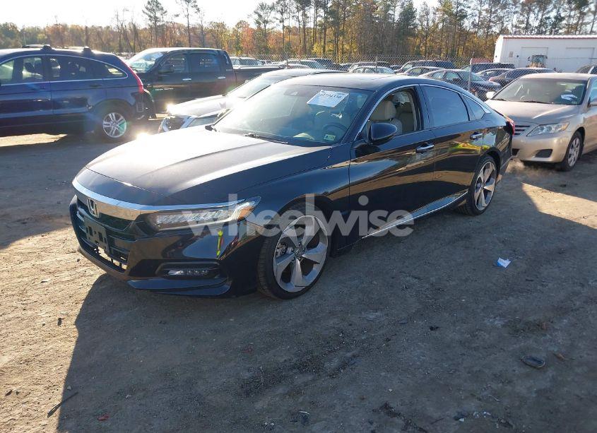 Photo 2 of 2018 Honda Accord TOURING 2.0T (VIN 1HGCV2F97JA016449)