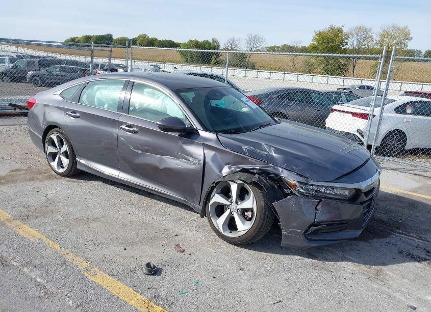 2018 Honda Accord TOURING 2.0T (VIN 1HGCV2F97JA051153) main photo