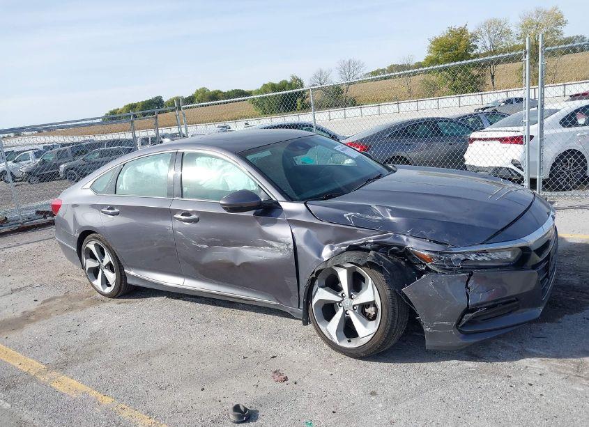 Photo 17 of 2018 Honda Accord TOURING 2.0T (VIN 1HGCV2F97JA051153)