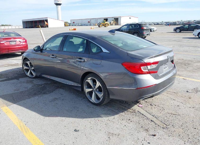 Photo 3 of 2018 Honda Accord TOURING 2.0T (VIN 1HGCV2F97JA051153)