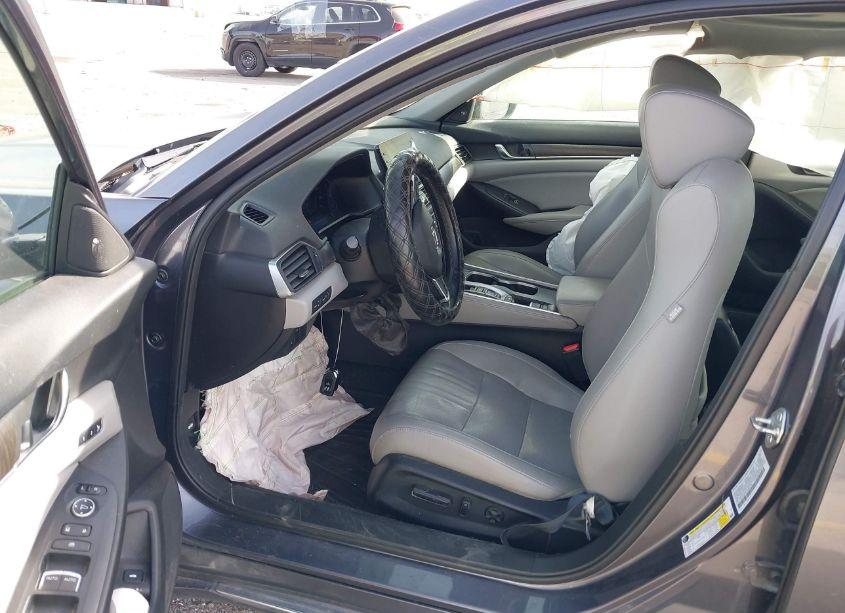 Photo 5 of 2018 Honda Accord TOURING 2.0T (VIN 1HGCV2F97JA051153)