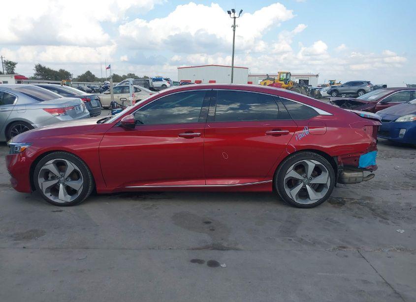 Photo 15 of 2018 Honda Accord TOURING 2.0T (VIN 1HGCV2F97JA053565)