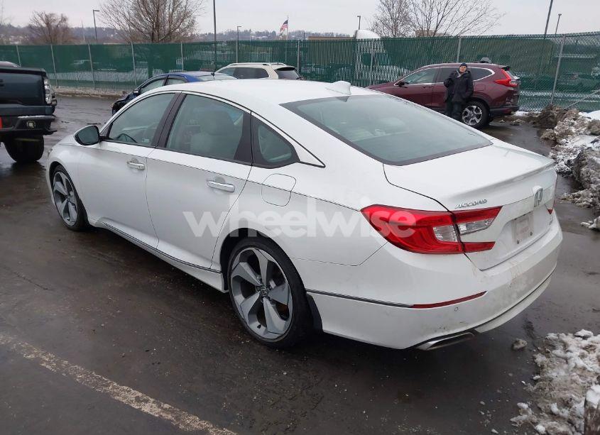 Photo 3 of 2019 Honda Accord TOURING 2.0T (VIN 1HGCV2F97KA014542)
