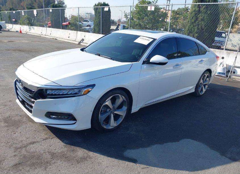 Photo 2 of 2020 Honda Accord TOURING (VIN 1HGCV2F97LA007866)