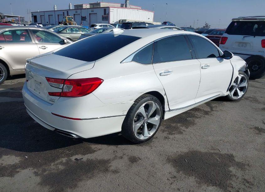 Photo 4 of 2020 Honda Accord TOURING (VIN 1HGCV2F97LA007866)