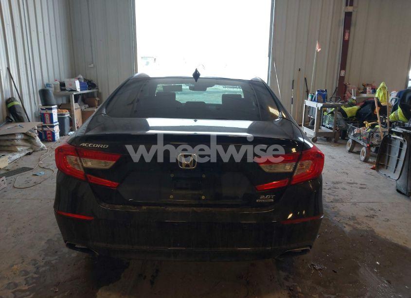 Photo 16 of 2018 Honda Accord TOURING 2.0T (VIN 1HGCV2F98JA008439)