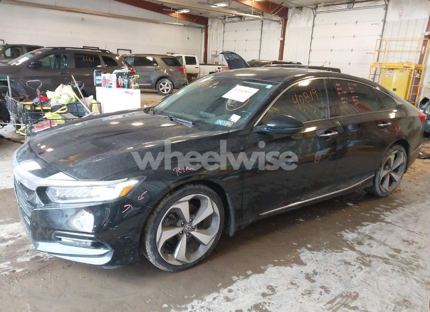 Photo 2 of 2018 Honda Accord TOURING 2.0T (VIN 1HGCV2F98JA008439)