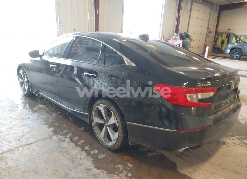 Photo 3 of 2018 Honda Accord TOURING 2.0T (VIN 1HGCV2F98JA008439)